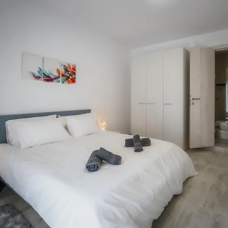 Stylish 3br Gozo Escape With Wifi & Homey Touches! Apartment Xewkija