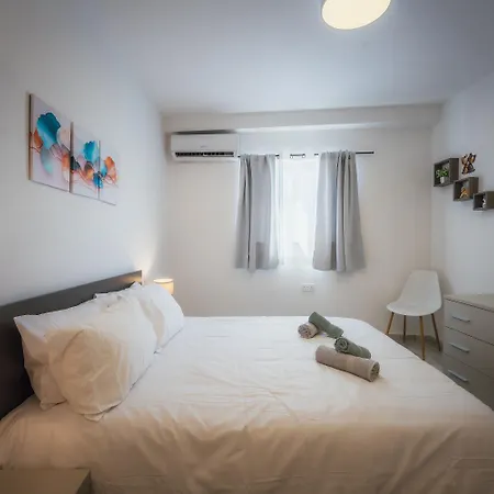 Stylish 3br Gozo Escape With Wifi & Homey Touches!