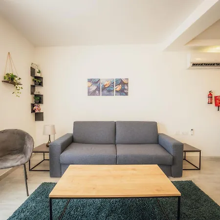 Stylish 3br Gozo Escape With Wifi & Homey Touches! Apartment Xewkija