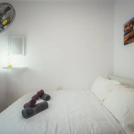 Apartment Stylish 3br Gozo Escape With Wifi & Homey Touches! *